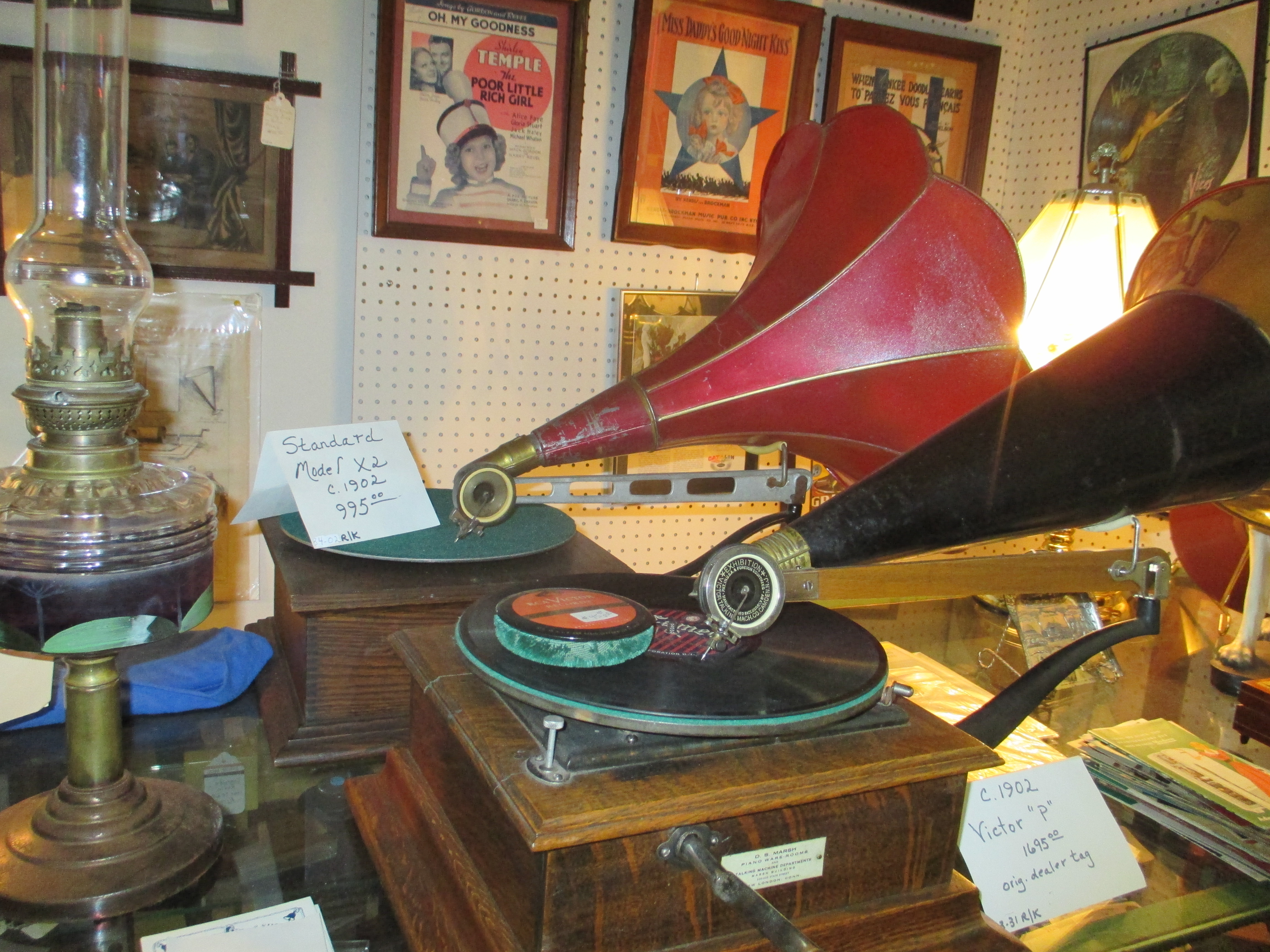 1902 Standard Talking Machine X-2 front mount with small spindle turntable $995